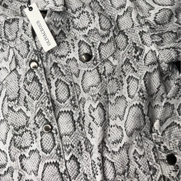 Oliveaceous Python Button Up Jacket, size S NWT