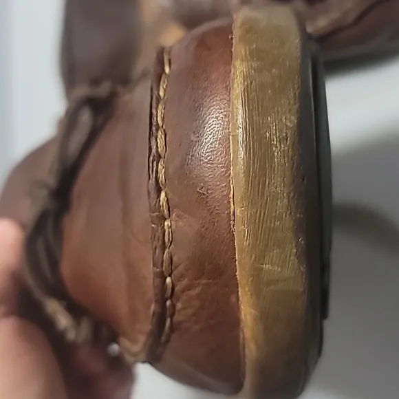 Olukai Huli brown shoes 10.5 M US, 43 EU