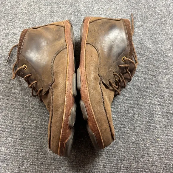 OLUKAI Men’s Brown Leather Hamakua Chukka Boots size: 12