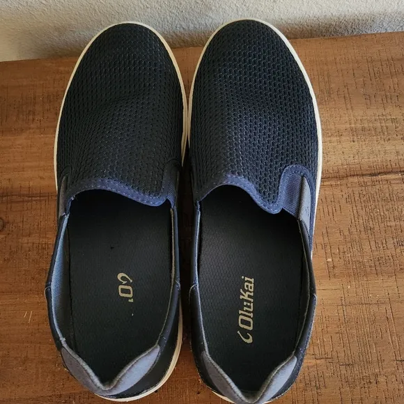 OluKai Mens Navy Lae‘ahi Breathable Slip On Shoes Size 10