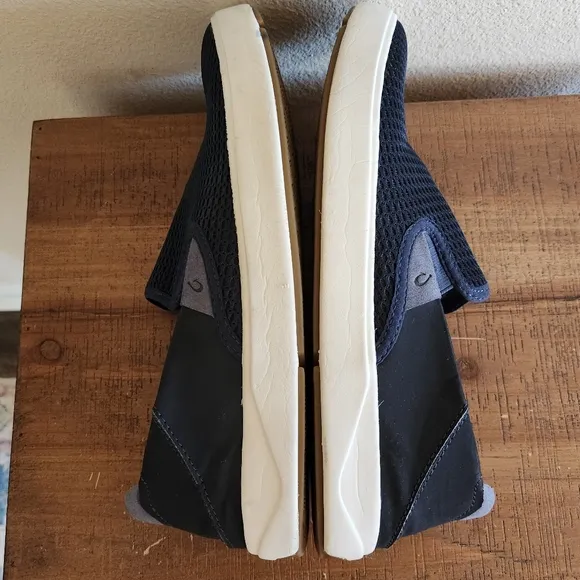 OluKai Mens Navy Lae‘ahi Breathable Slip On Shoes Size 10