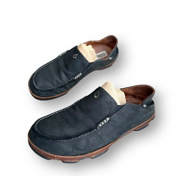 Olukai Moloa Slip on Black Leather Shoes Moc Toe Casual Comfort Men's size 8.5