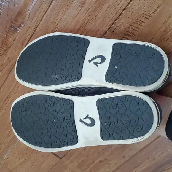 OluKai Pehuea mesh slip on shoes