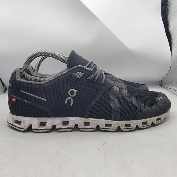 On Cloud 5 Womens 9.5 Black Shoes Athletic Running Walking Outdoors Casual