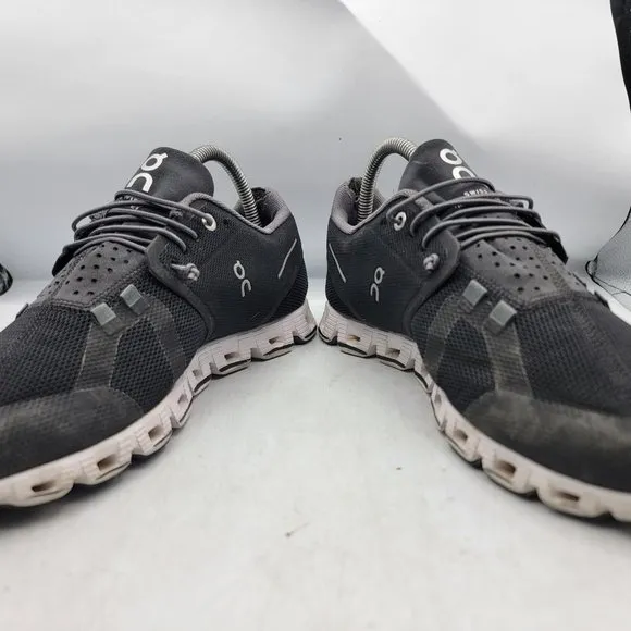 On Cloud 5 Womens 9.5 Black Shoes Athletic Running Walking Outdoors Casual