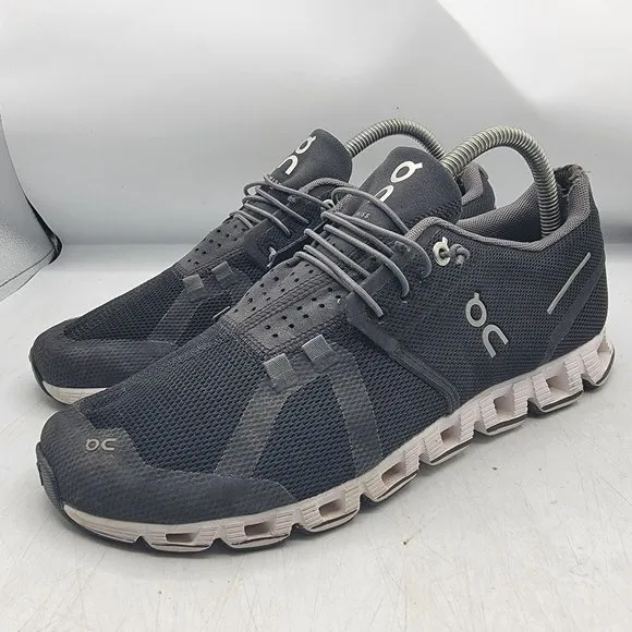 On Cloud 5 Womens 9.5 Black Shoes Athletic Running Walking Outdoors Casual