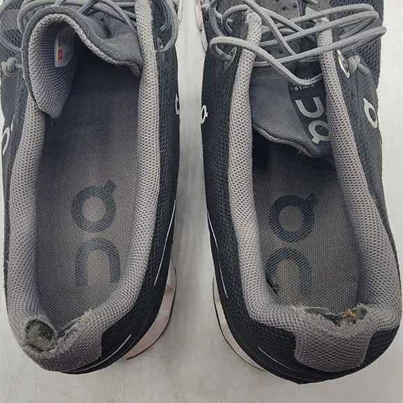 On Cloud 5 Womens 9.5 Black Shoes Athletic Running Walking Outdoors Casual