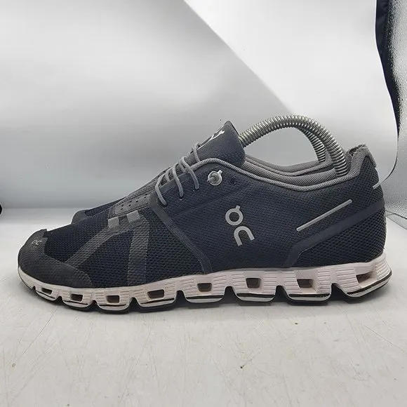 On Cloud 5 Womens 9.5 Black Shoes Athletic Running Walking Outdoors Casual