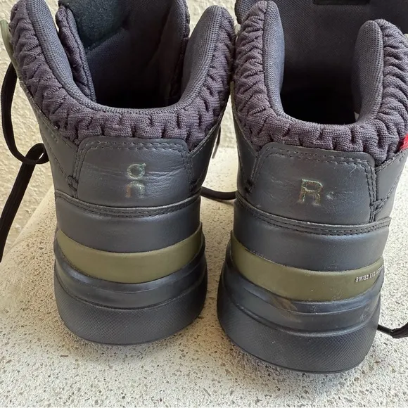 On Cloud Black high top Sneakers size 41