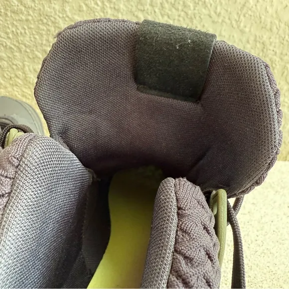 On Cloud Black high top Sneakers size 41