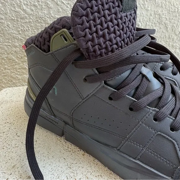 On Cloud Black high top Sneakers size 41