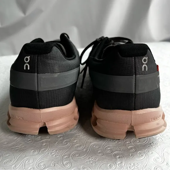 On Cloud Cloudflow Womens 11 Running Shoes Rock Rose Helion Cloudtec Swiss Shoe