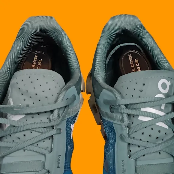 On Cloud Men's Cloudflow Men's Sea Blue Mesh Running  Sneakers Size 8 GUC
