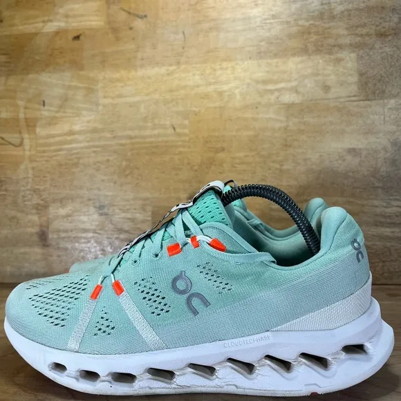On CloudSurfer REFLECTIVE Womens Size 10 Running Shoes Sneakers Creek White