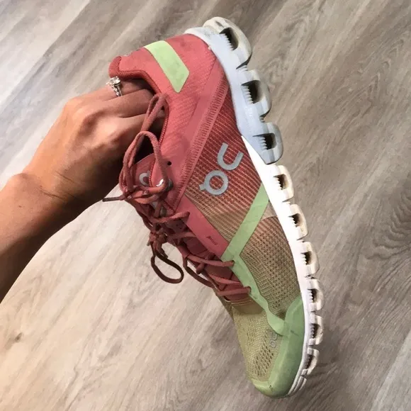 On Running Cloudflow Mesh Rock Rose Tennis Shoes