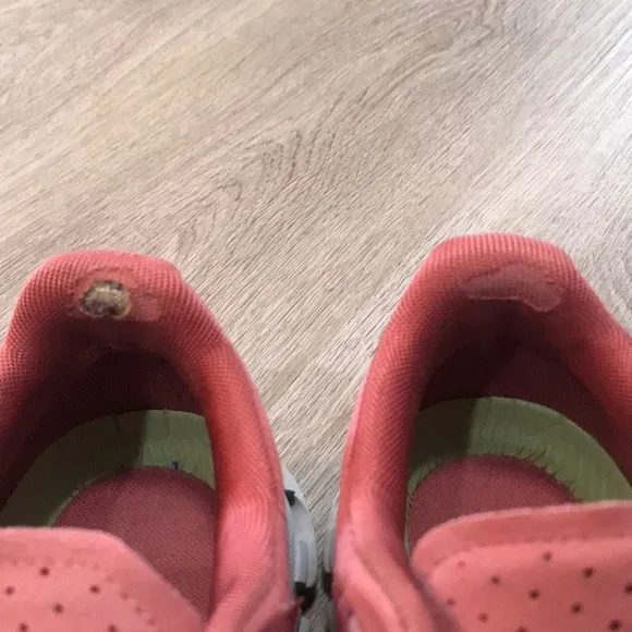 On Running Cloudflow Mesh Rock Rose Tennis Shoes