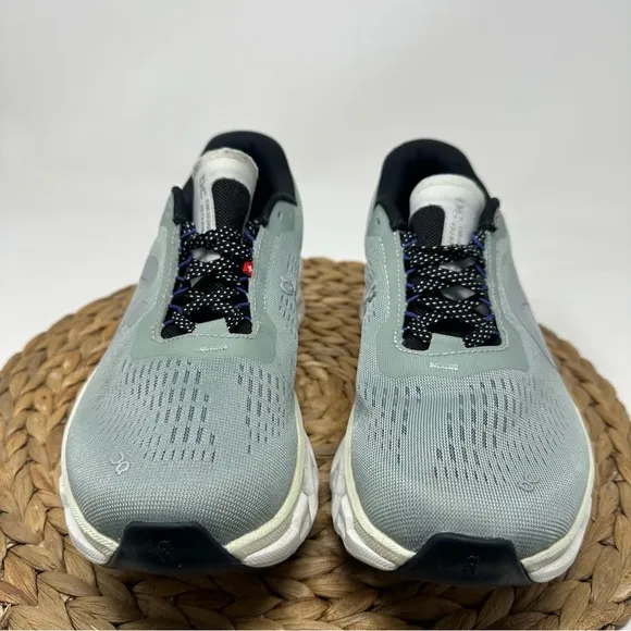 ON RUNNING Cloudmonster 2 Running Shoes Mineral Aloe Size 9 Women's