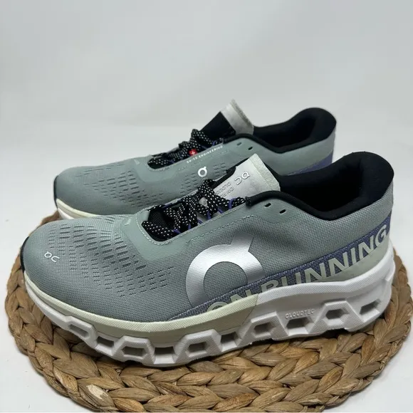 ON RUNNING Cloudmonster 2 Running Shoes Mineral Aloe Size 9 Women's