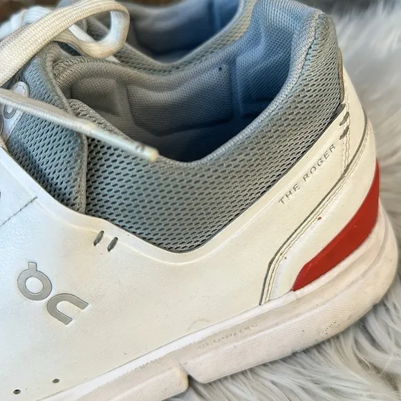 On Running Men's The 'Roger' Advantage Sneaker Shoes in Flare/White Size 12