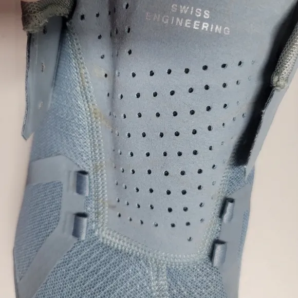 On Running On Cloud Wateproof Mesh Men's Blue Running Shoes.