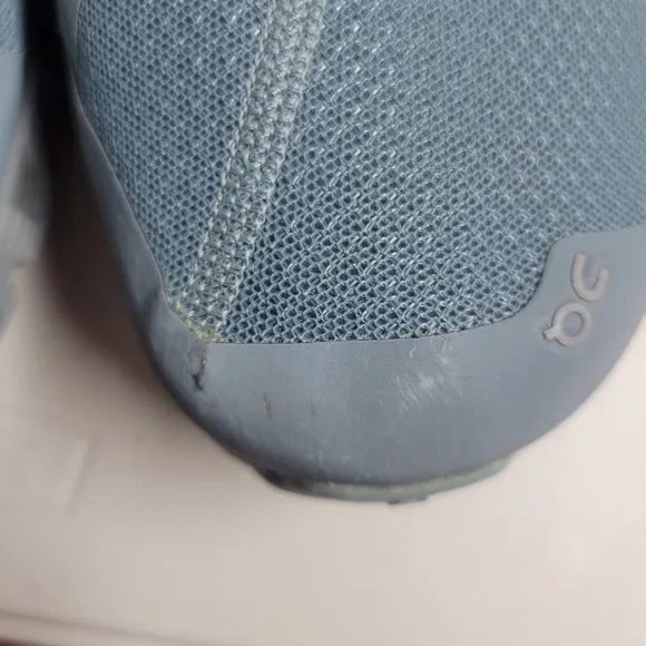 On Running On Cloud Wateproof Mesh Men's Blue Running Shoes.