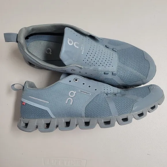 On Running On Cloud Wateproof Mesh Men's Blue Running Shoes.