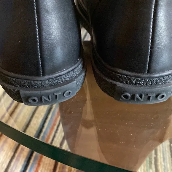 ONTO New York KOGI Leather High top Black sneakers