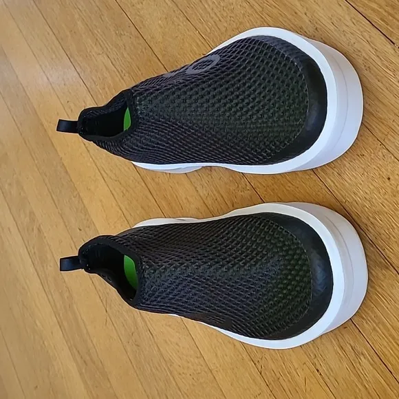OOFOS Oomega Chukka Mesh Shoes