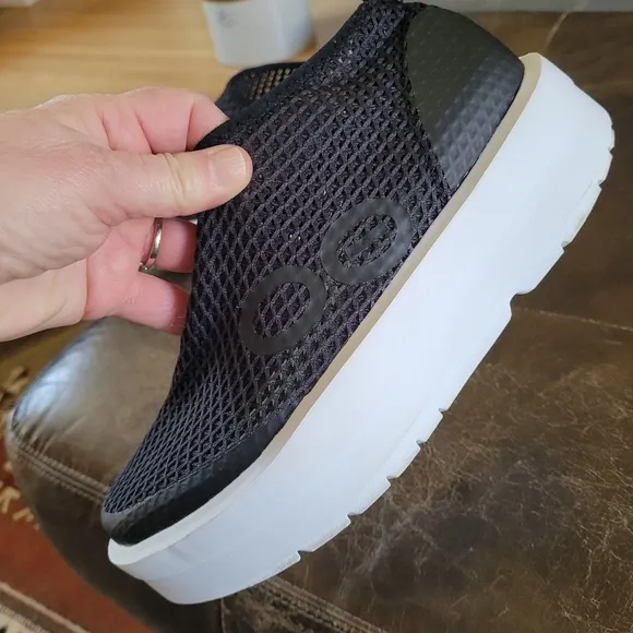 OOFOS Oomega Chukka Mesh Shoes