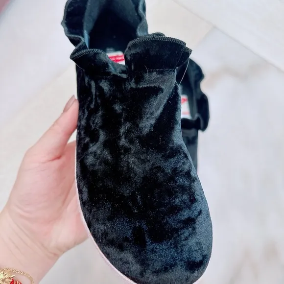 Opening Ceremony Velvet Slip-On Shoes/sneakers/NEW