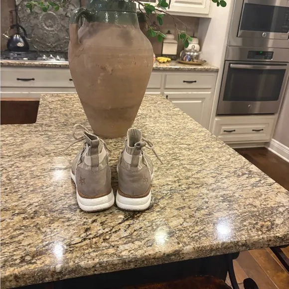 OTBT Hybrid Khaki Sneakers Platform High Top