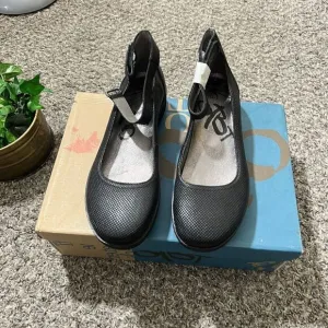 OTBT Scamper Leather Low Wedge Shoes Ankle Strap Size 6.5 M Black Leather New