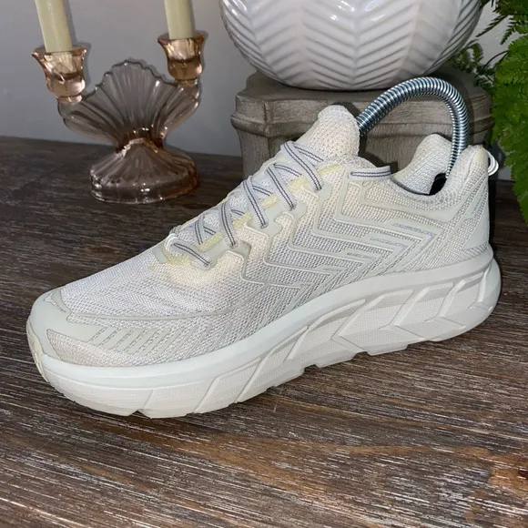Outdoor Voices Hoka Clifton 4 Athleisure Athletic Shoes Running Sneaker Womens 7