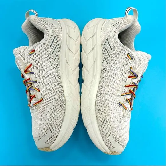 OUTDOOR VOICES X HOKA ONE ONE CLIFTON 4 RUNNING SHOES / ATHLEISURE SNEAKERS.