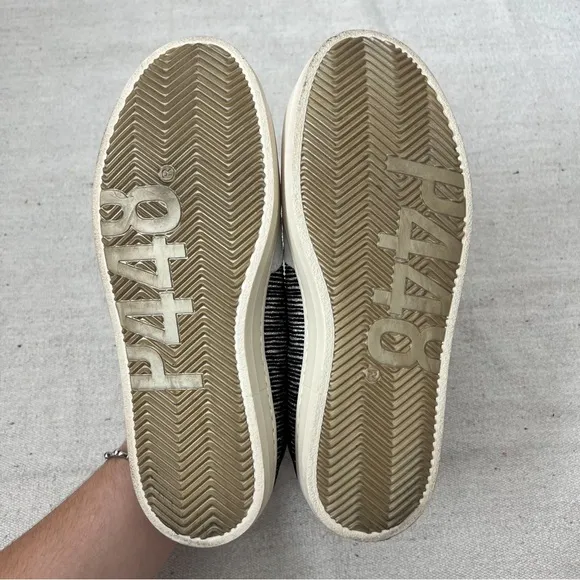 P448 John Swing Sneakers Black and Gold 39