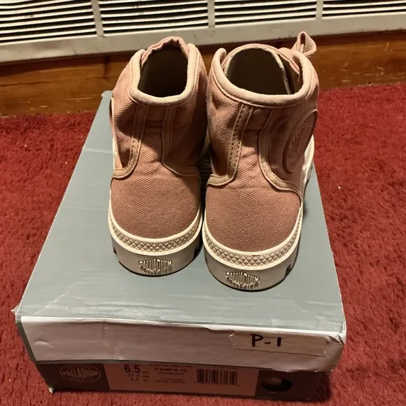 Palladium Pampa Hi rose brick color