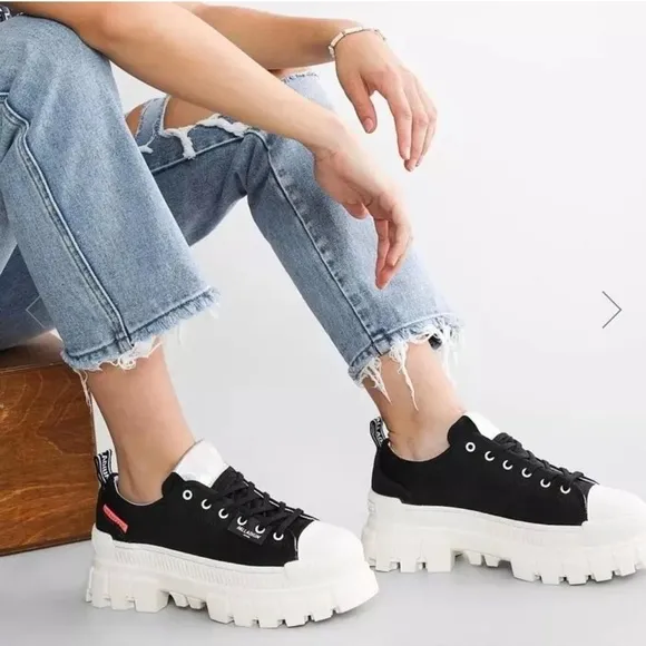 Palladium Revolt Platform Sneakers