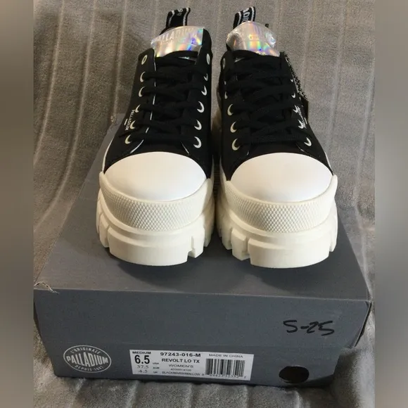 Palladium Women’s Black/White Revolt Platform Sneakers