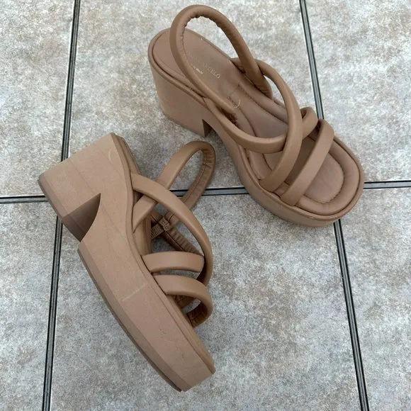 PALOMA BARCELÓMona Wedge Sandals In Nude