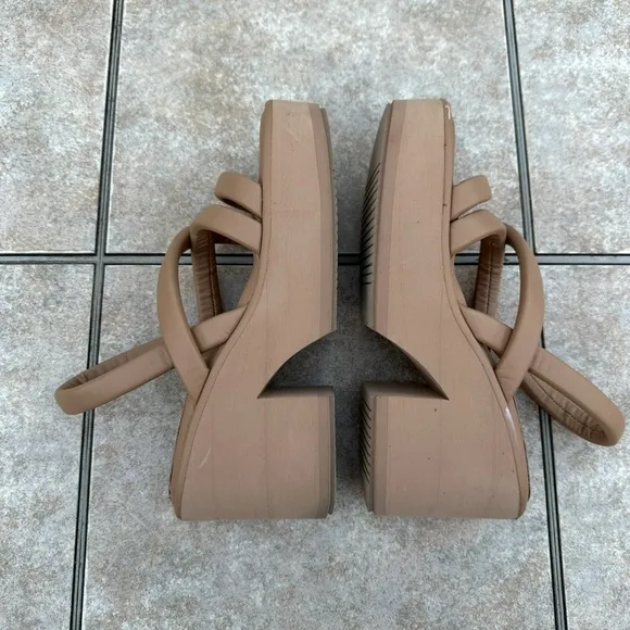 PALOMA BARCELÓMona Wedge Sandals In Nude