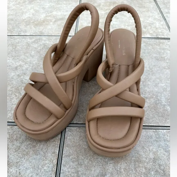 PALOMA BARCELÓMona Wedge Sandals In Nude