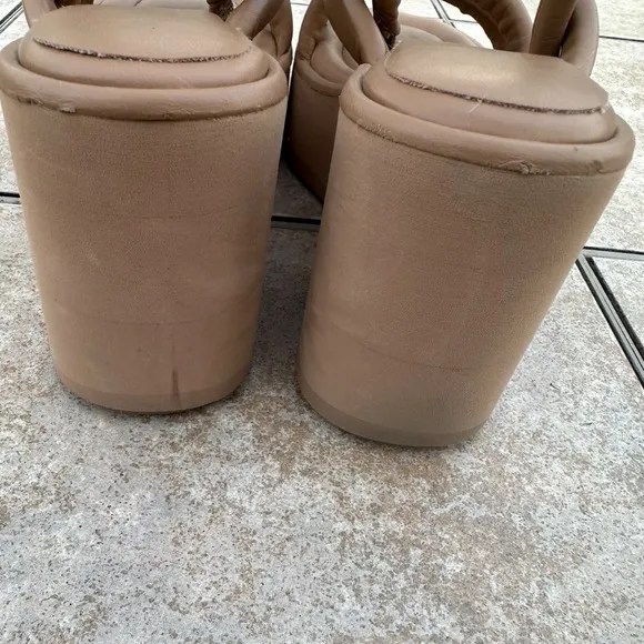 PALOMA BARCELÓMona Wedge Sandals In Nude