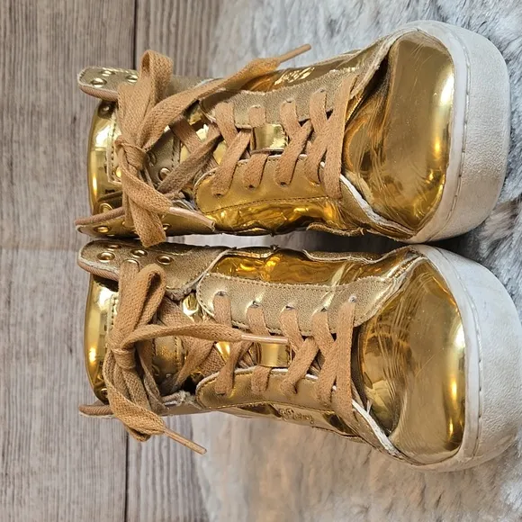 Pastry Gold High Top Dance Sneakers, Girls Size 3, Great Condition