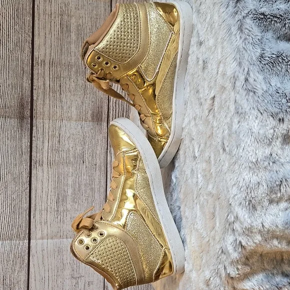 Pastry Gold High Top Dance Sneakers, Girls Size 3, Great Condition