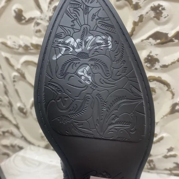 Patricia Nash Black Leather‎ Heeled Ankle Boots