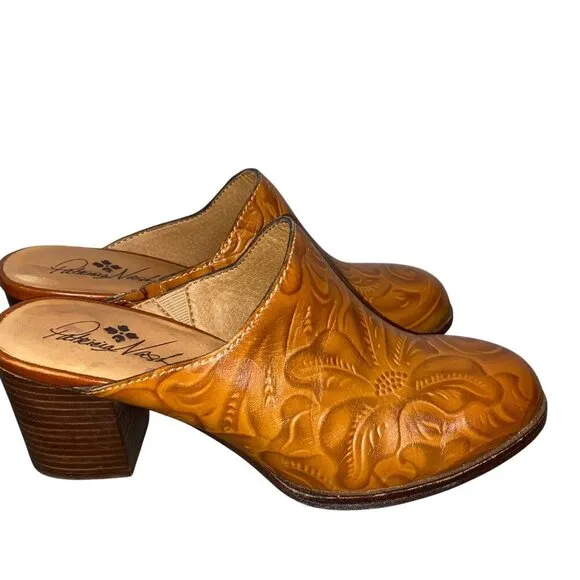 Patricia Nash tooled leather clogs shoes women’s 8 western cowgirl mules artsy