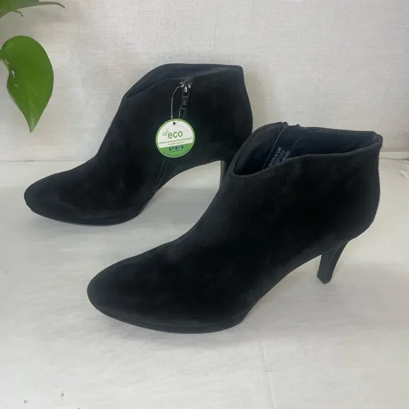 Paul Green Elle Bootie Black Suede‎ Size NWOT. Size: 9 US 6.5 AU