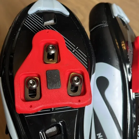Peloton Unisex Cycling Shoes (Size: 42)