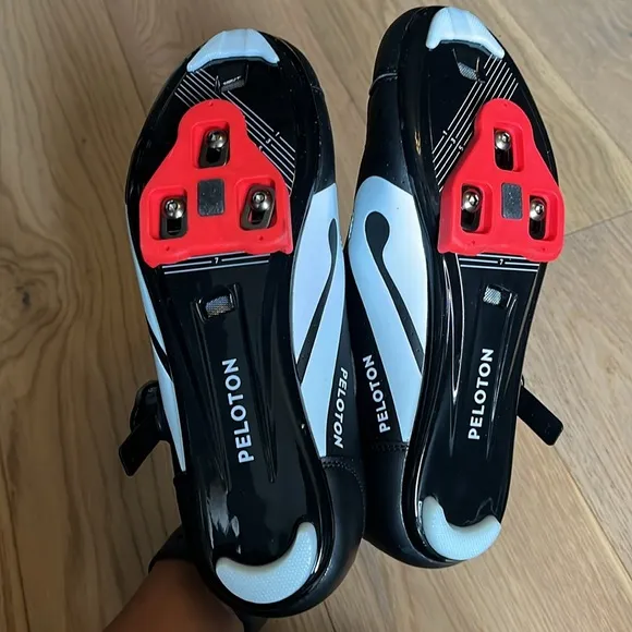 Peloton Unisex Cycling Shoes (Size: 42)