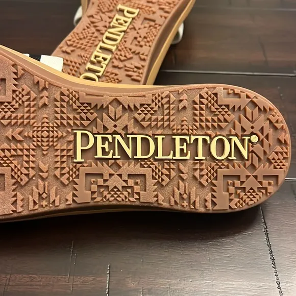 Pendleton Glacier Bay National Park Slides Sandals Shoes new Women’s Sizes